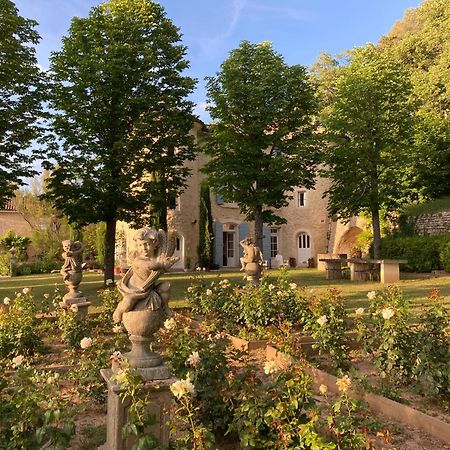 Chateau De Peyrolles Apt Bagian luar foto
